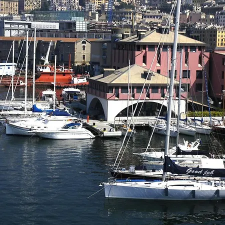Yacht Newfield