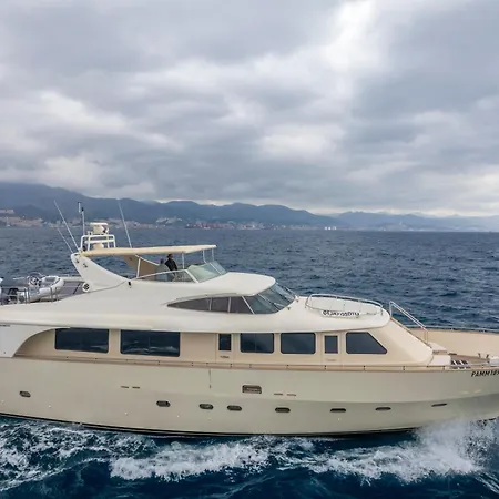 Bådhotel Yacht Newfield Genova
